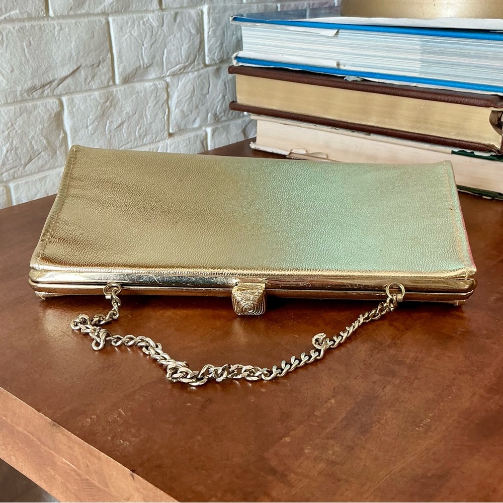 Vintage Gold Metallic Structured Evening Clutch Bag Chain Strap + Clasp Closure - Picture 9 of 13